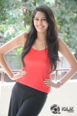 Swetha Jadhav at Inka Emi Anukoledu Movie Press Meet